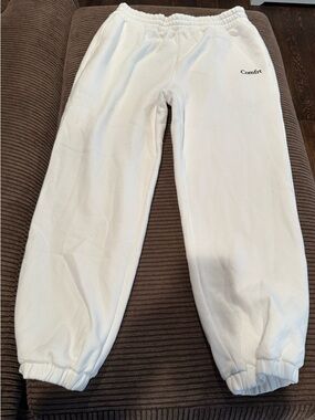 NWT Comfort Cloud Snow Colored Sweatpants W/ Cozy Elastic Waist & Cuffed Ankles